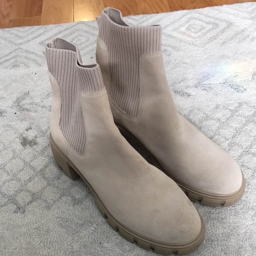 Beige Steve Madden Hayle suede heeled boots - Picture 3 of 5